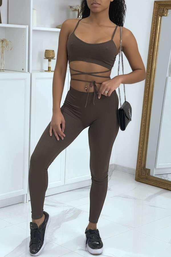 Ensemble moulant marron avec crop top à lacets - 4