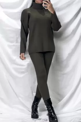 Conjunto negro de chaleco y pantalón palazzo en jacquard elástico | 20,48 $ | OKKO MODE
