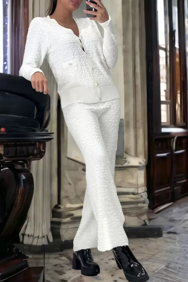 Conjunto branco gilet e calça palazzo em jacquard extensível