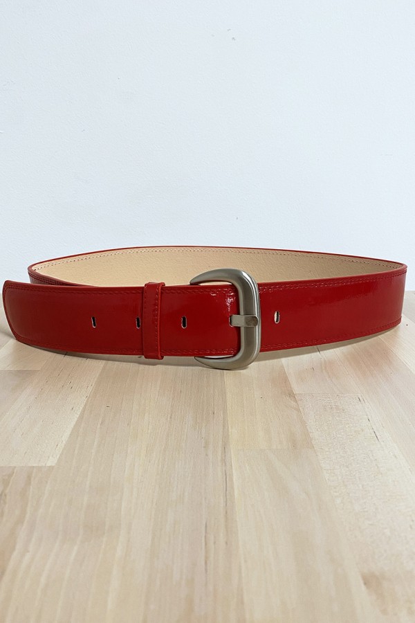 Ceinture rouge avec jolie boucle - 1