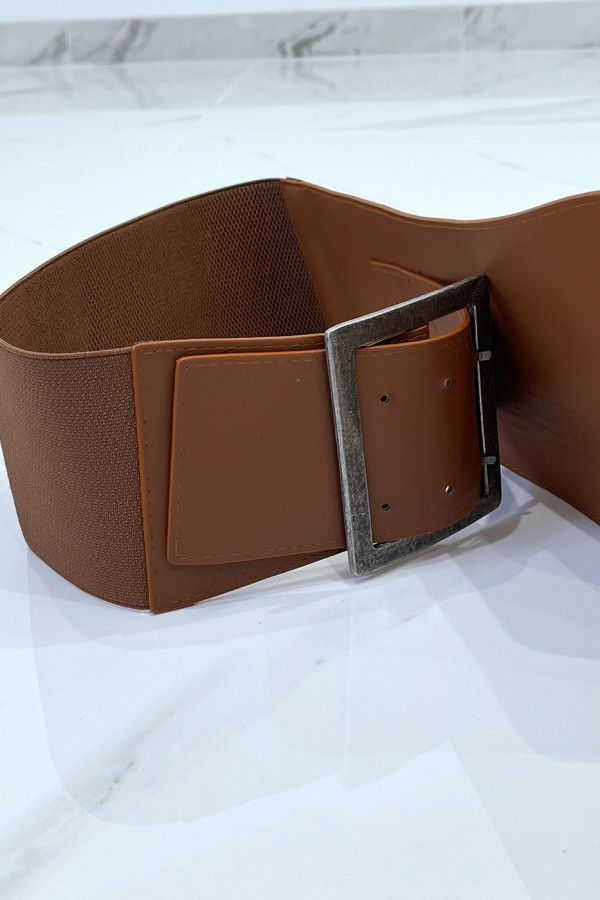 Ceinture asymétrique marron en tissus stretch et simili cuir et grosse boucle métallique - 5