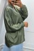 Grüne Oversize-Seidenschluppenbluse mit Falten - Trendiges Damenoberteil | 14,42 $ | OKKO MODE