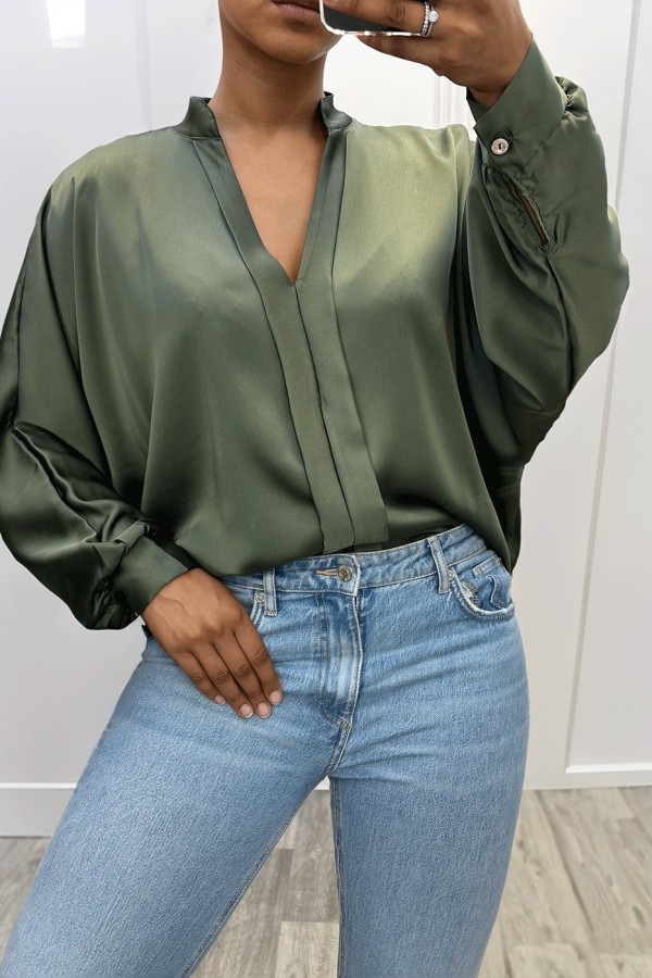 Blouse verte over size satiné avec plis - 4