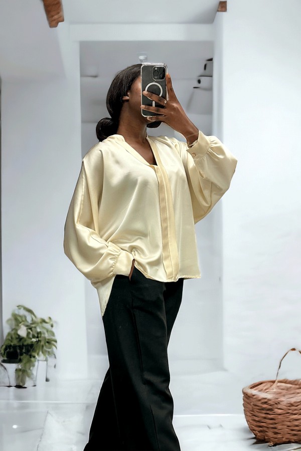 Blouse satiné écru coupe over size avec plis à l'avant  - 1