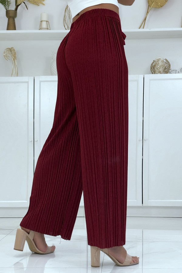 Pantalon palazzo plissé bordeaux avec joli motif - 5