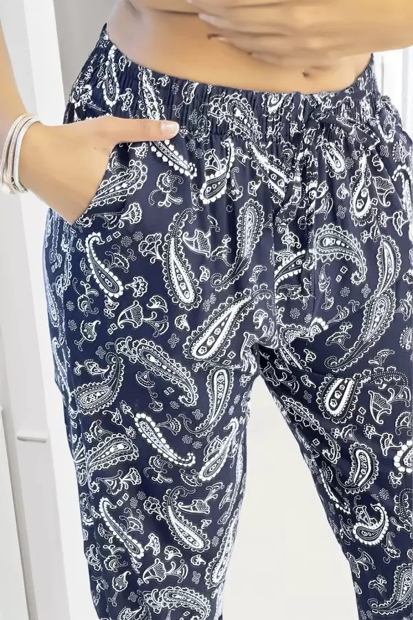 Pantalón estampado azteca con lazo en cintura