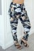 Marine Hose mit geradem Schnitt und Blattmotiven - blau-grün | 6,69 $ | OKKO MODE