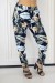 Marine Hose mit geradem Schnitt und Blattmotiven - blau-grün | 6,69 $ | OKKO MODE