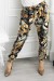 Schwarze Hose mit buntem tropischem Muster - Leichte Eleganz für den Sommer. | 6,69 $ | OKKO MODE