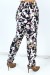 Pantalón negro estampado hojas corte recto | 6,69 $ | OKKO MODE