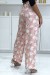 Pantalón palazzo estampado floral en tonos rosados | 6,69 $ | OKKO MODE
