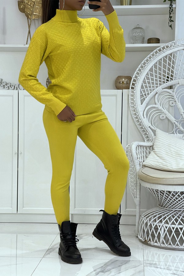 Ensemble d'hiver 3 pièces jaune doudoune et jogging côtelé

Style casual chic et cocooning - 6