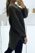 Pull kaki asymétrique en tricot à col V - Doux et tendance | 19,54 $ | OKKO MODE