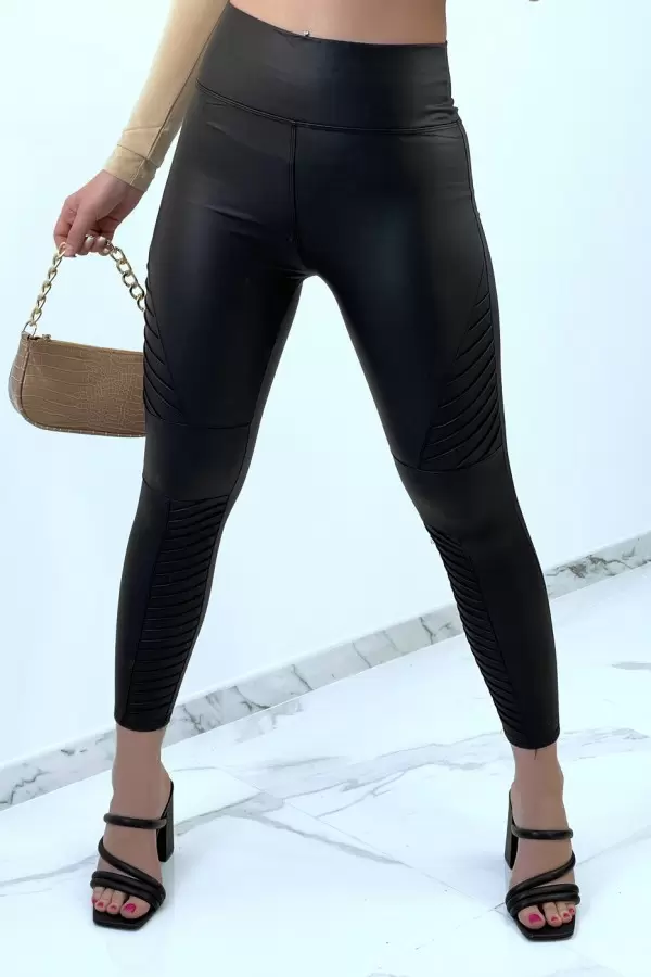 Legging en simili noir avec motif plis style motard
