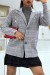 Chaqueta gris con cuello vuelto y botones de presión | 10,92 $ | OKKO MODE