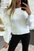 Blusa blanca con volantes en las mangas | 7,96 $ | OKKO MODE