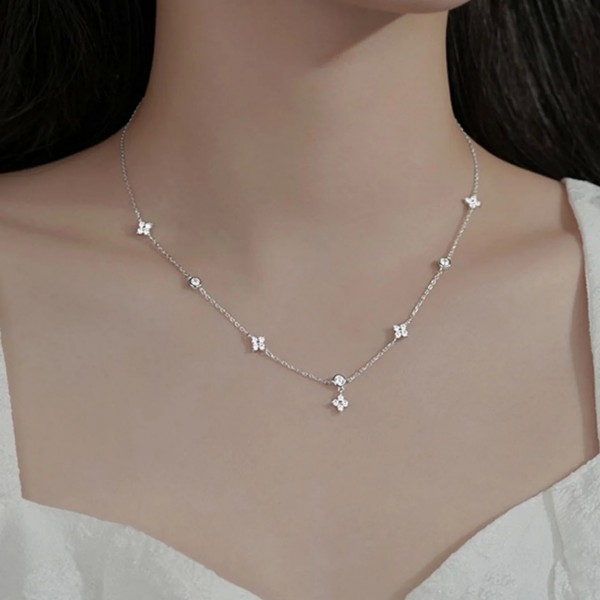 Ensemble de bijoux incrustés de fleurs à quatre feuilles pour femmes|3,99 €|OKKO MODE