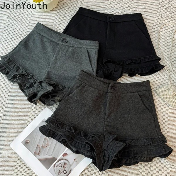 Wide Leg Women's Shorts with Ruffled Hem and Thick Tunic