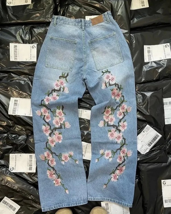 Pantalon en Denim Décontracté à Jambes Larges, Motif de Fleur de Cerisier pour Homme et Femme|30,59 €|OKKO MODE