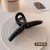 Pince à Cheveux Croisée Élégante - Accessoire Coiffure Femme & Fille | 3,59 € | OKKO MODE