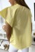 Blouse jaune à volant avec trois boutons à lépaules | €4.20 | OKKO MODE