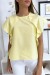 Blouse jaune à volant avec trois boutons à lépaules | €4.20 | OKKO MODE