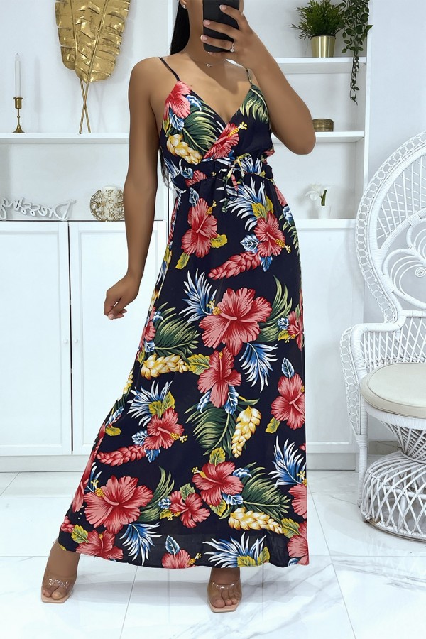 Longue robe avec bretelle, motif feuillage à dominance marine